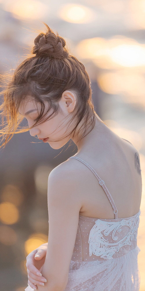 爱游戏娱乐-特色篮球主题街区成为城市夜生活新名片，吸引众多游客，篮球文化城市